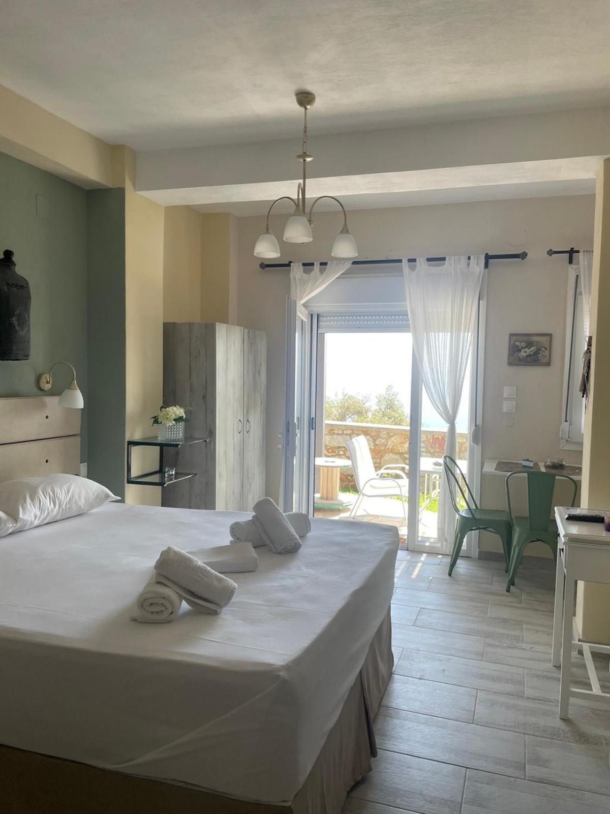 Axion Esti Apartments Skopelos Exterior foto